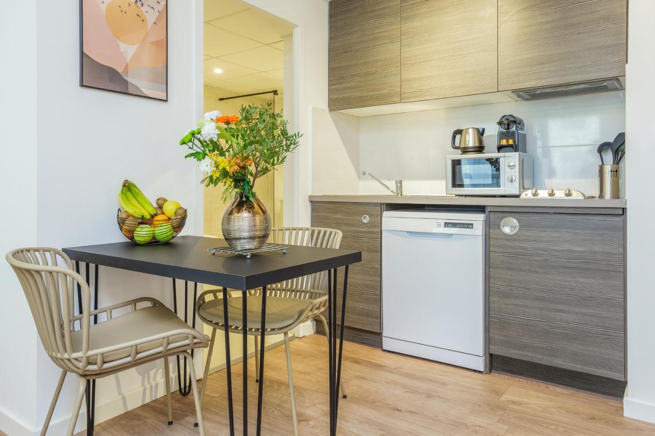 Aparthotel Adagio Montpellier Centre Comedie Екстер'єр фото
